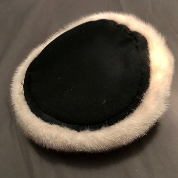 Vintage Fur Hat - Picture 4 of 7